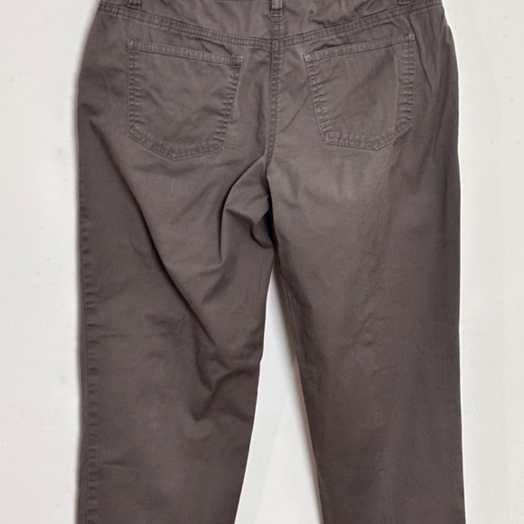 Ann Taylor Signature Fit Crop Pants - Picture 2 of 6